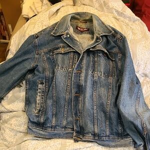 Vintage-Inspired Blue Denim Jacket - Lightweight Shirt Jacket